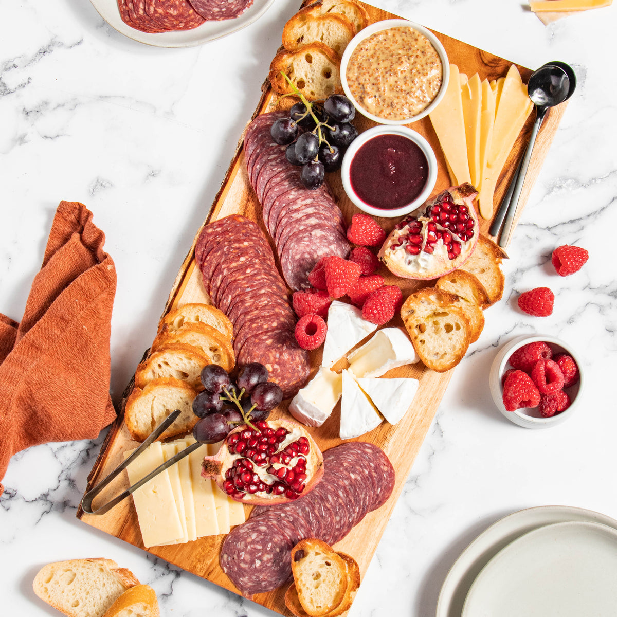 Pork Free Salami, Beef Salami, Charcuterie Board, High Protein Snack, New York City Italian, Salami, Cheese Pairing, Tuscan Red Wine, Spicy, Variety Pack, Party Pack, New York City Deli, Award Winning, Authentic Italian Meats